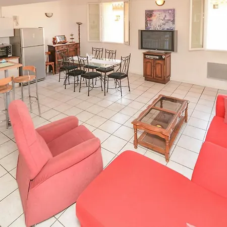 2 Bedroom Nice Home In Cessenon Sur Orb Nyaraló Cessenon-sur-Orb
