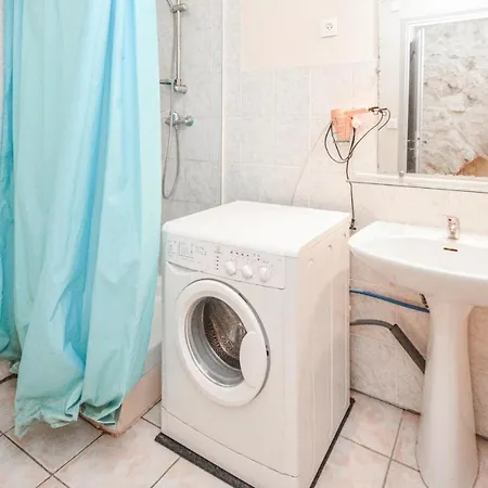 Dom wakacyjny 2 Bedroom Pet Friendly In Sur Orb *